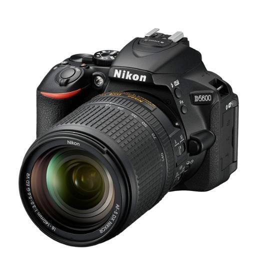 Nikon D5600 Kit AF-S DX 18-140mm VR